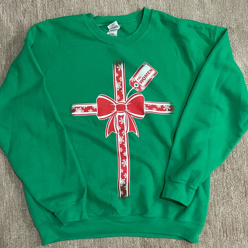 Christmas Sweater: Gift to Women Funny Comfy